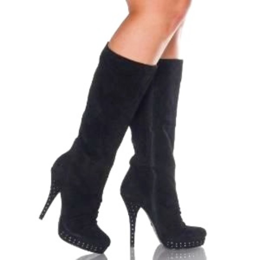 The Highest Heel (H4U-1102))